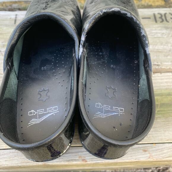 Dansko black silver Scribble patent clogs Size 39 - Picture 7 of 9